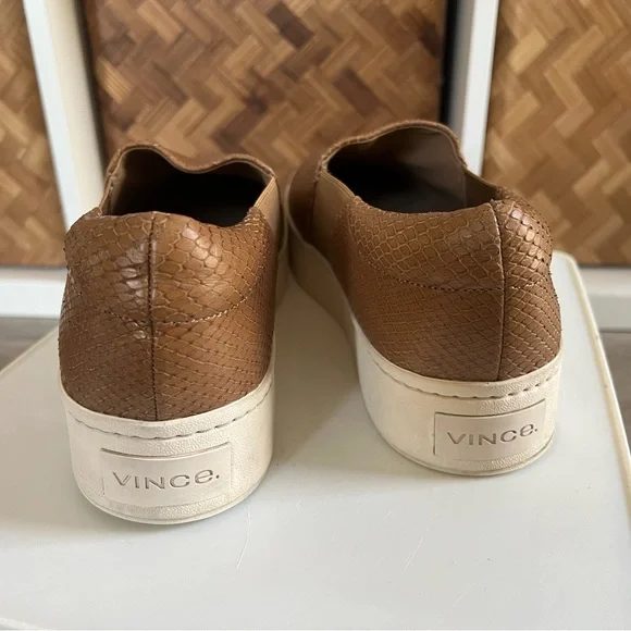 VINCE. - Leather snakeskin platform slip on shoes women’s size 10 - Picture 4 of 11